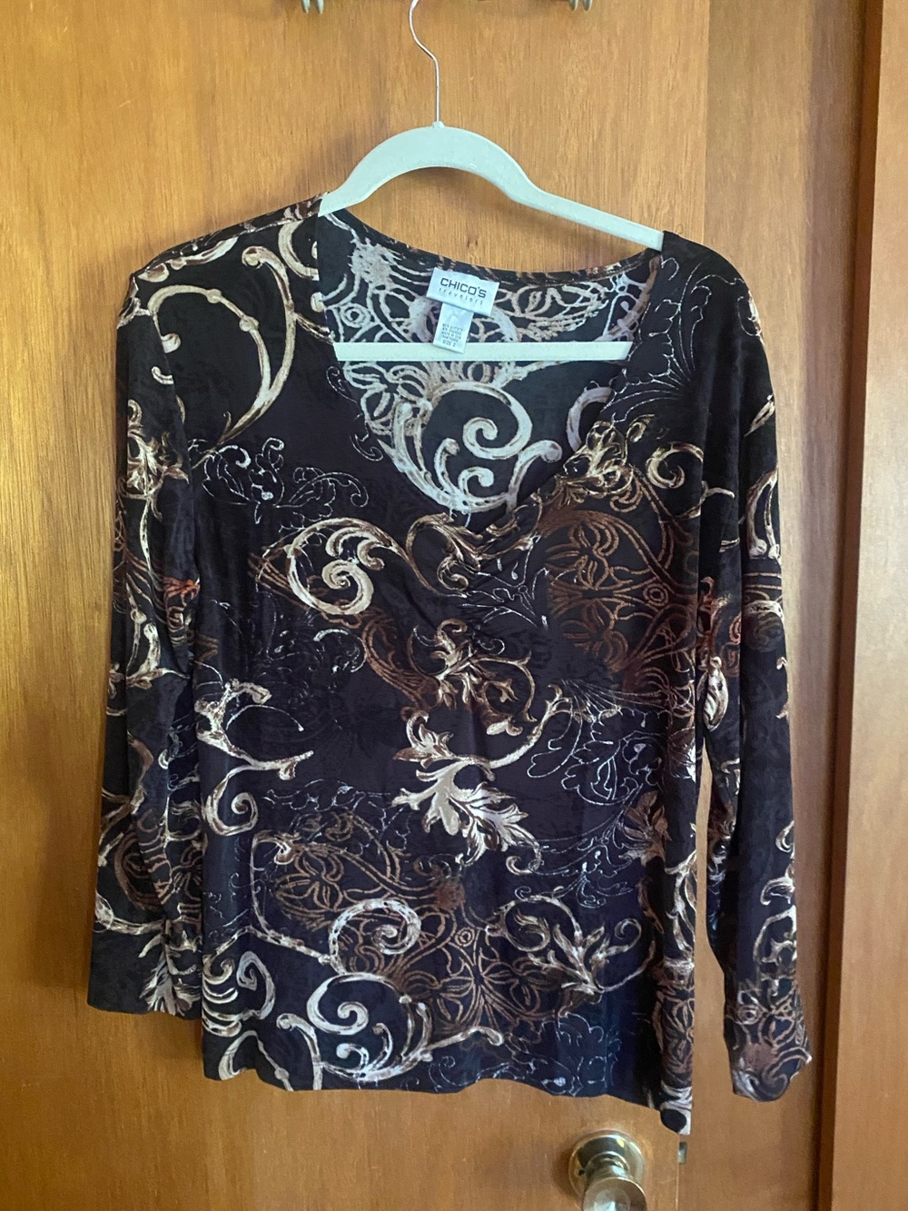Chico’s travelers swirl design top